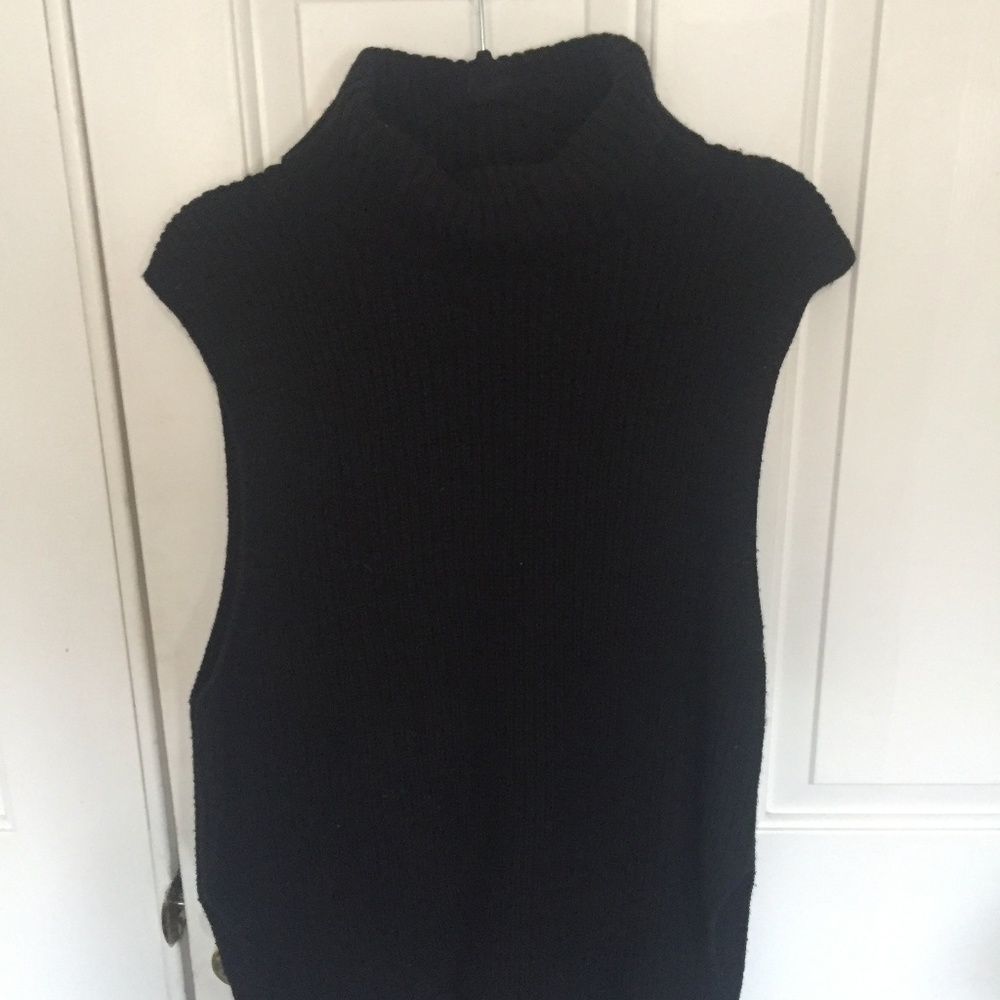 Winter wool sleeveless sweater with turtleneck